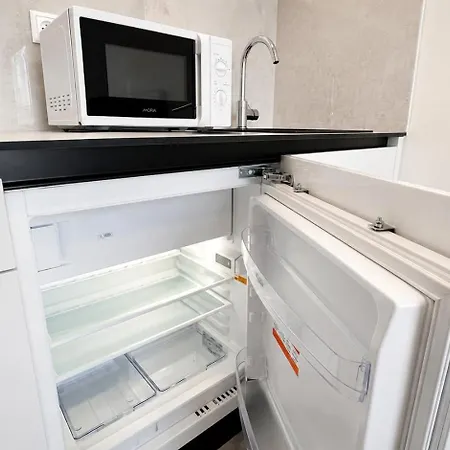 Apartamento 1 With Ac, Vienna Gate 1 *